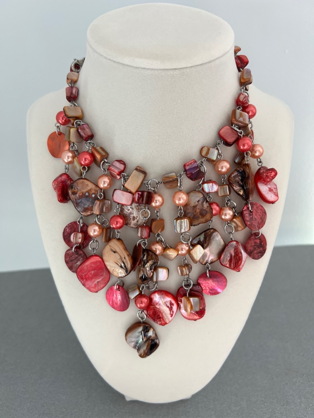 Multi-Strand Red and Brown Shell Statement 11” Necklace Women’s Jewelry